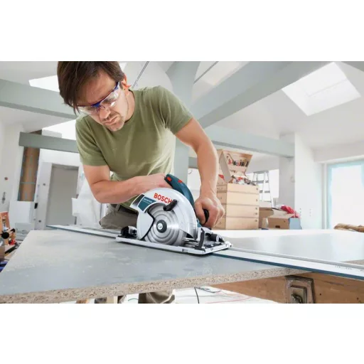 Bosch 0 601 668 901 hordozható körfűrész 19 cm 5000 RPM 1800 W