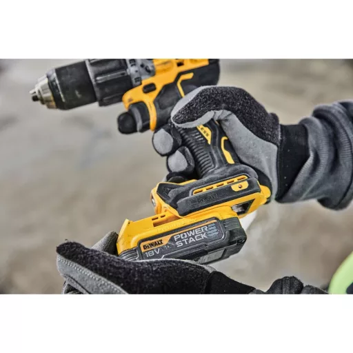 DeWALT DCD805NT-XJ fúrógép 2000 RPM 1,34 kg