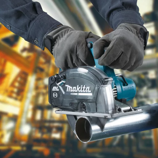 Makita DCS553Z hordozható körfűrész 15 cm Fekete, Kék 4200 RPM