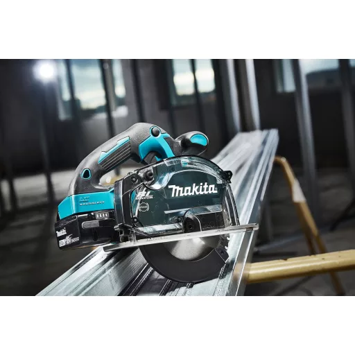 Makita DCS553Z hordozható körfűrész 15 cm Fekete, Kék 4200 RPM