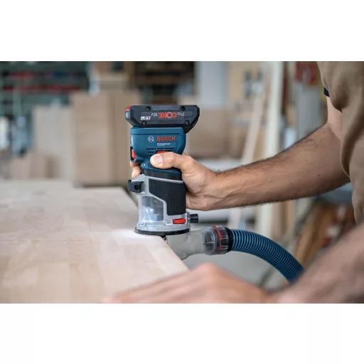 Bosch GKF 18V-8 Fekete, Kék 30000 RPM