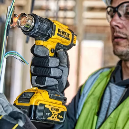 DeWALT DCE530N-XJ hőpisztoly Hőlégpuska 190 liter per perc 530 °C Sárga