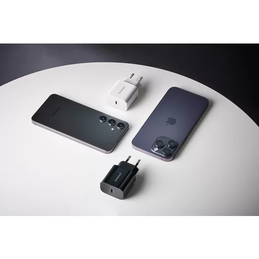 Intenso POWER ADAPTER USB-C/7802012 Univerzális Fehér Váltakozó áram Gyorstöltés Beltéri