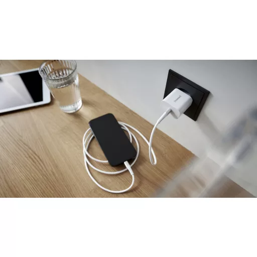 Intenso POWER ADAPTER USB-C/7802012 Univerzális Fehér Váltakozó áram Gyorstöltés Beltéri