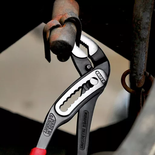 Knipex 88 01 180 fogó Hornyos vízpumpa fogó