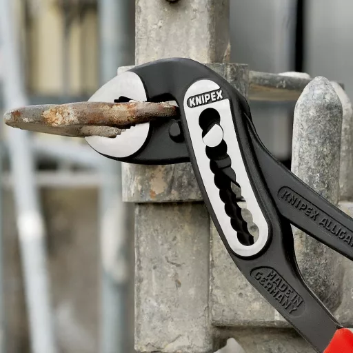 Knipex 88 01 180 fogó Hornyos vízpumpa fogó