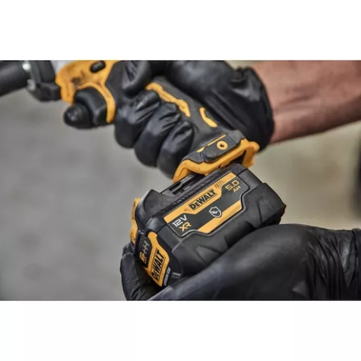 DeWALT DCB126G-XJ akkumulátor töltő