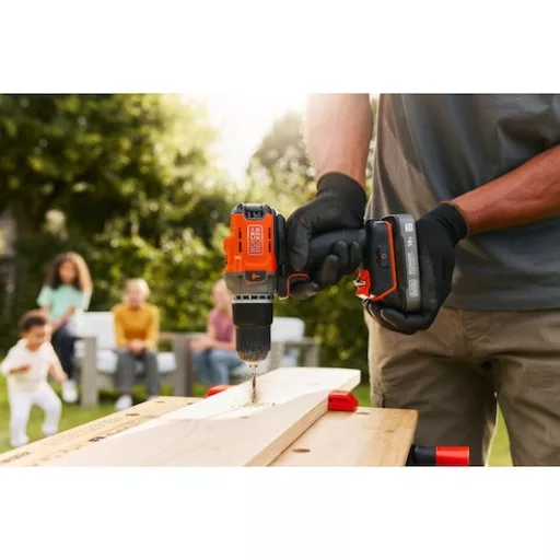 Black & Decker BCD383D1XK-QW fúrógép Narancssárga
