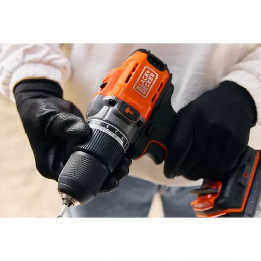 Black & Decker BCD383D1XK-QW fúrógép Narancssárga