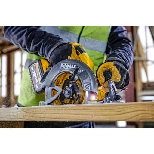 DeWALT DCS578NT-XJ hordozható körfűrész