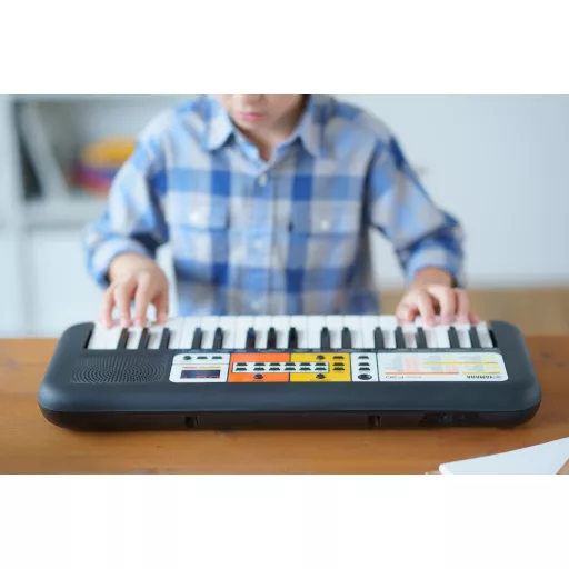 Yamaha PSS-F30 szintetizátor Digitális szintetizátor 37 Fekete