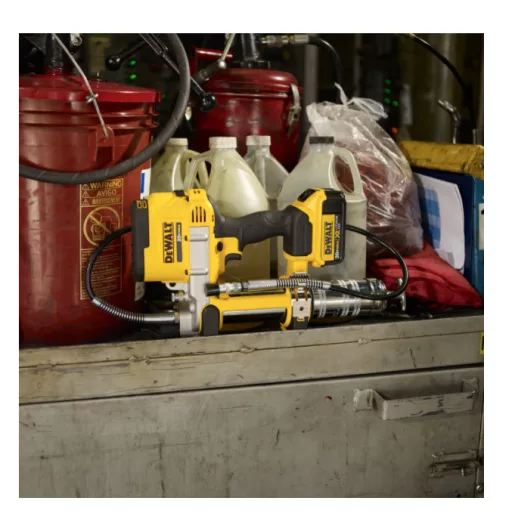 DeWALT DCGG571M1 elektromos zsírzópisztoly