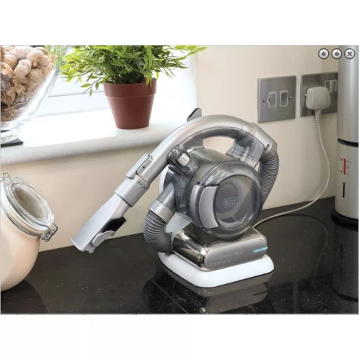 Black & Decker PD1820LF kézi porszívó Fekete, Króm Porzsák nélküli