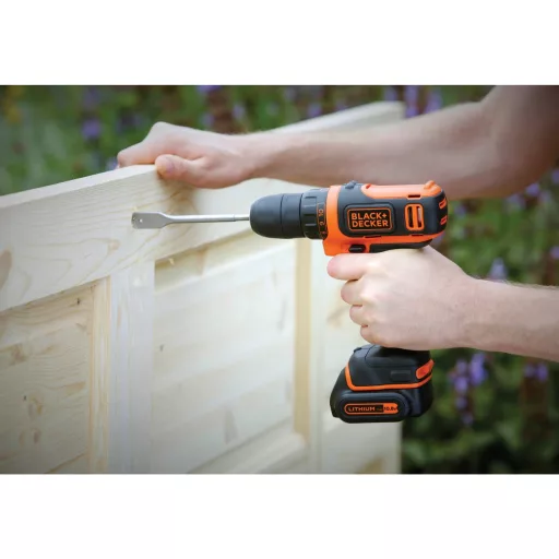 Black & Decker BDCDD12-QW fúrógép Kulcsnélküli Fekete, Narancssárga