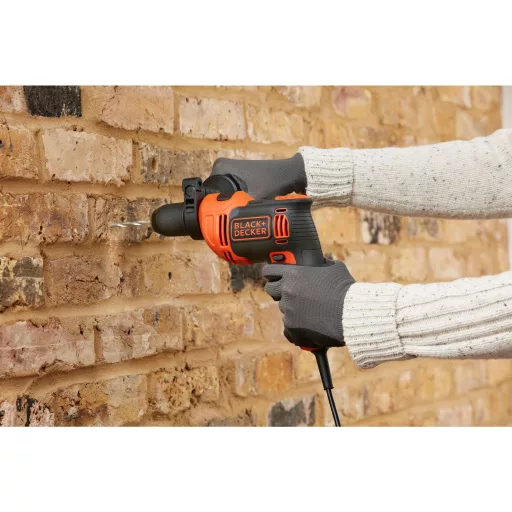 Black & Decker BEH710-QS fúrógép 2800 RPM Fekete, Narancssárga