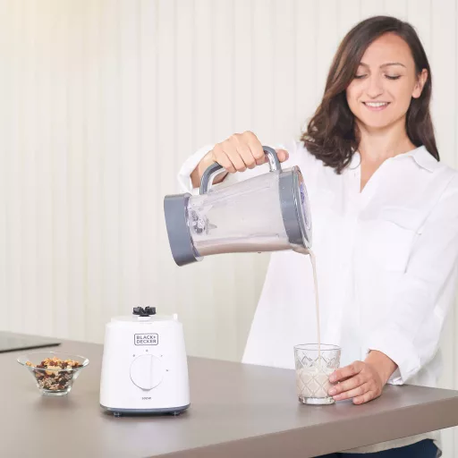 Black & Decker BXJB500E turmixgép 1,5 L Asztali mixer 500 W Fehér