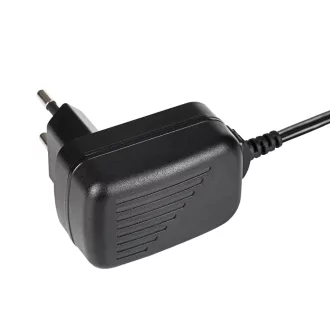   Akyga AK-TB-09 áramátalakító és inverter Beltéri 5 W Fekete