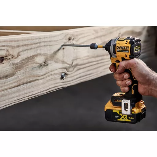 DeWALT DCF850N-XJ motoros csavarhúzó és ütvecsavarozó 3250 RPM Fekete, Sárga