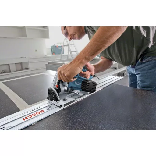 Bosch 0 601 675 000 hordozható körfűrész 16,5 cm 6250 RPM 1400 W