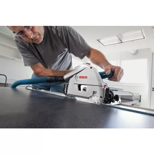 Bosch 0 601 675 000 hordozható körfűrész 16,5 cm 6250 RPM 1400 W