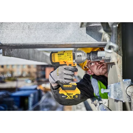 DeWALT DCF900P2T-QW motoros csavarkulcs 1/2" 1898 Nm Fekete, Sárga 18 V