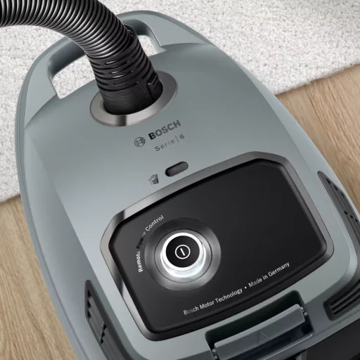 Bosch Serie 6 BGB6X330 porszívó 4 L Henger alakú vákuum Száraz 600 W Porzsák