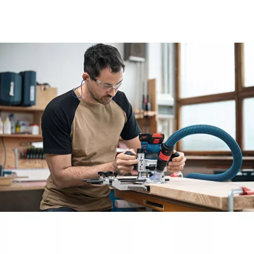 Bosch GKF 18V-8 Fekete, Kék 30000 RPM