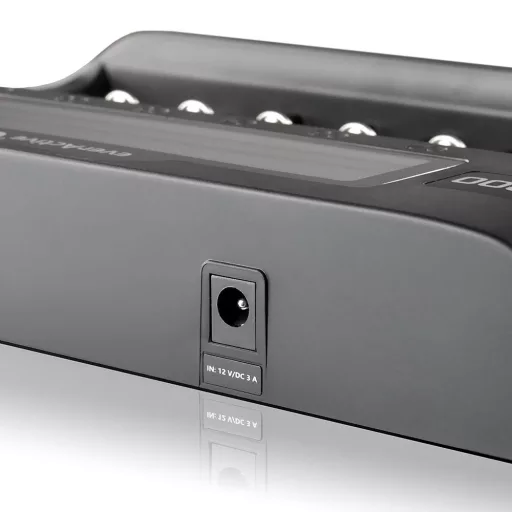 Everactive UC-800 akkumulátor töltő Univerzális Váltakozó áram