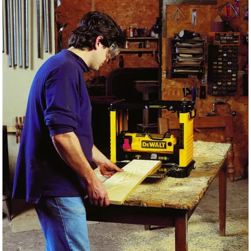 DeWALT DW733 asztali és vastagoló gyalugép 1800 W 10000 RPM
