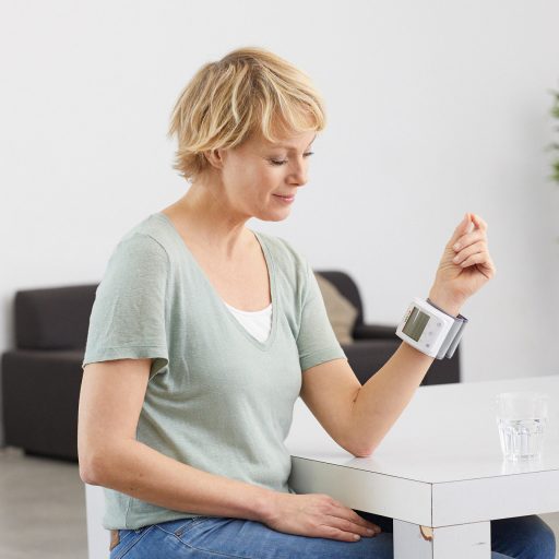 Medisana BW 320 Csukló Automatikus 2 felhasznál(ók)