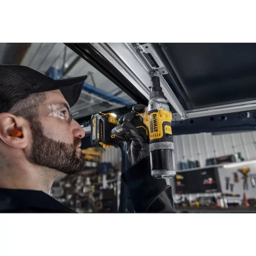 DeWALT DCF414NT-XJ szegecselő